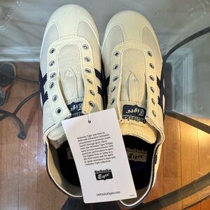 Onitsuka Tiger by Asics Men's Off-White and Navy Sneakers
